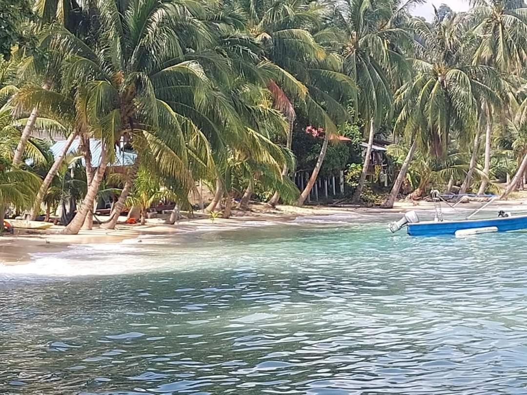 Ella'S Place Salang Tioman Kampong Ayer Batang Buitenkant foto