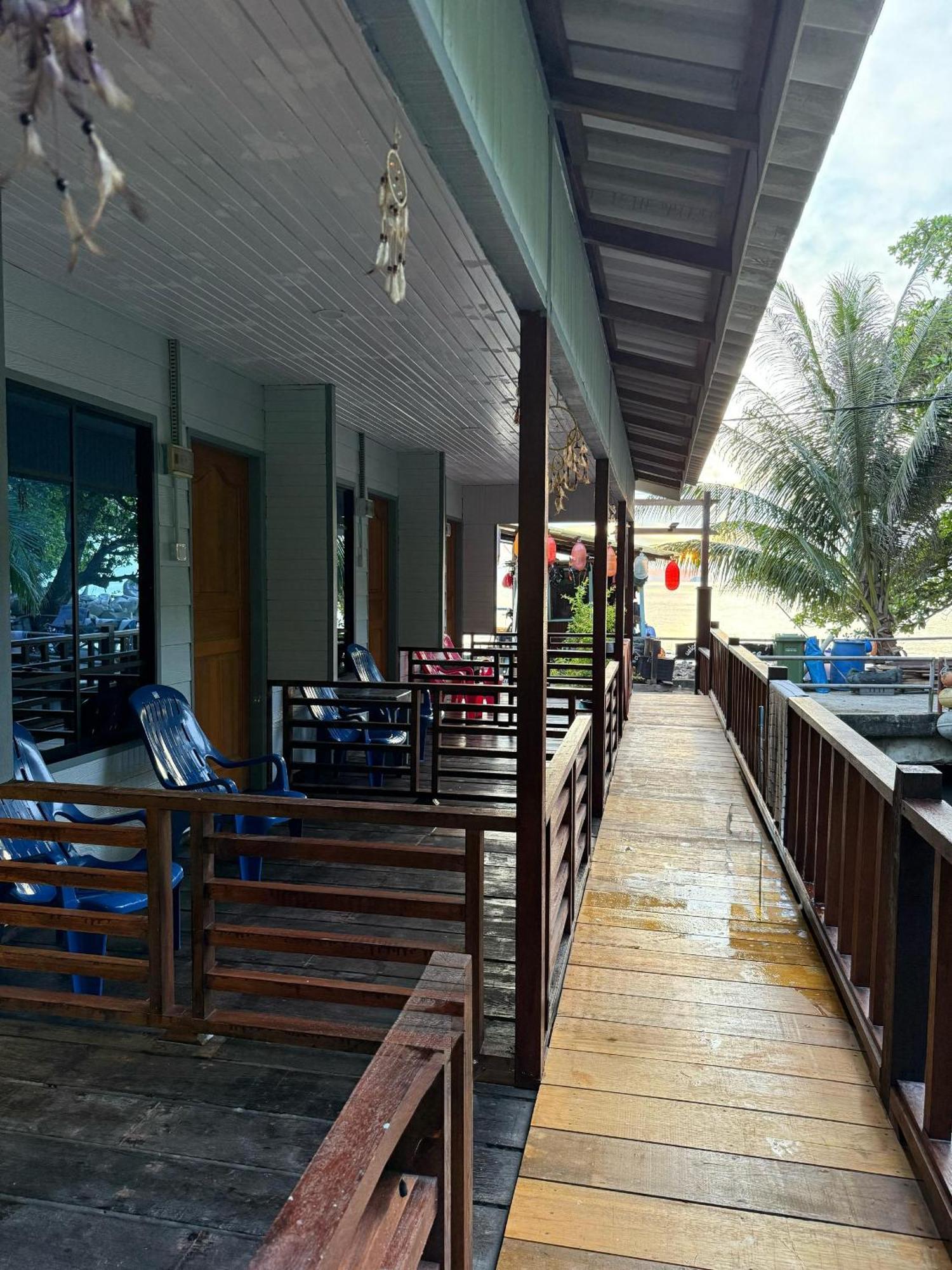 Ella'S Place Salang Tioman Kampong Ayer Batang Kamer foto