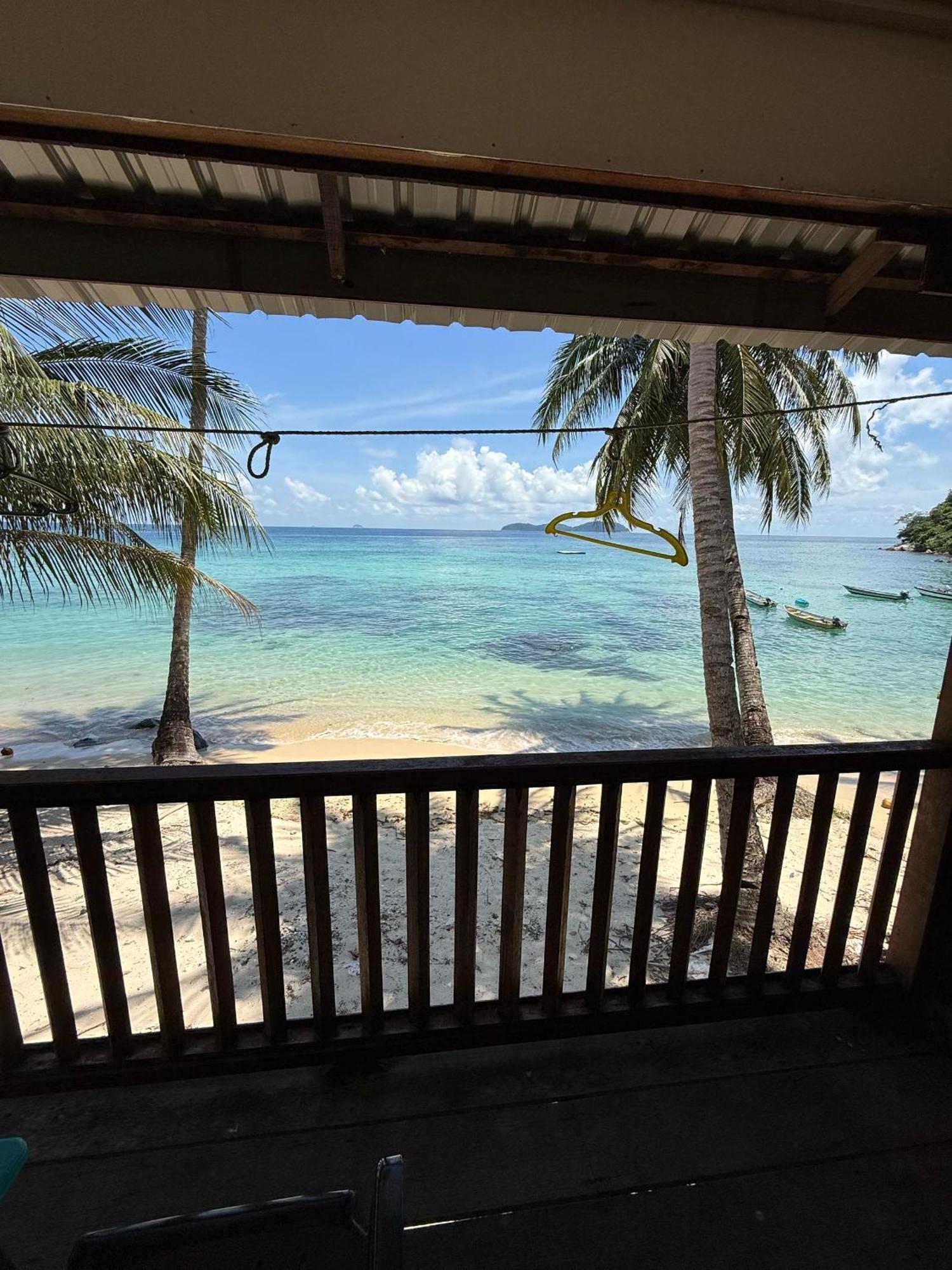 Ella'S Place Salang Tioman Kampong Ayer Batang Buitenkant foto